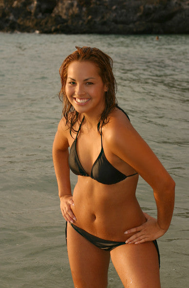 Bikini Girl Smiling In Ocean - Hawaiipictures.com