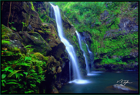 Waikani Waterfall Maui - Hawaiipictures.com