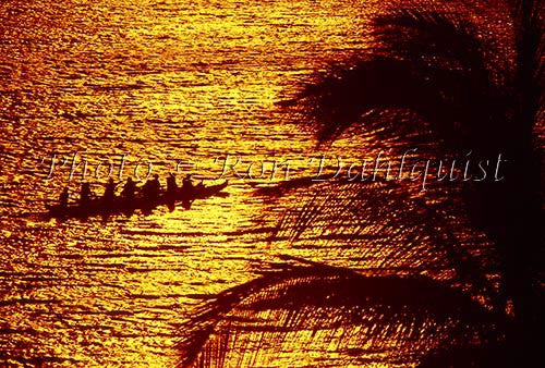 Silhouette of outrigger canoe, Kihei, Maui, Hawaii - Hawaiipictures.com Silhouette of outrigger canoe, Kihei, Maui, Hawaii - Hawaiipictures.com