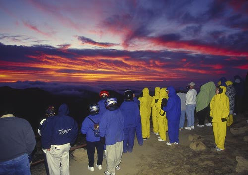 Haleakala crater, waiting for the sun to rise, Maui, Hawaii - Hawaiipictures.com