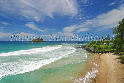 Hamoa Beach, Hana, Maui, Hawaii - Hawaiipictures.com Hamoa Beach, Hana, Maui, Hawaii - Hawaiipictures.com