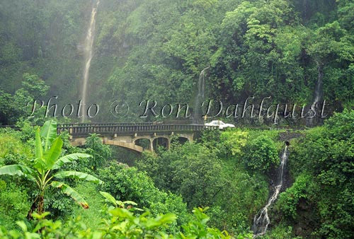 Old bridge on the road to Hana, Maui, Hawaii - Hawaiipictures.com