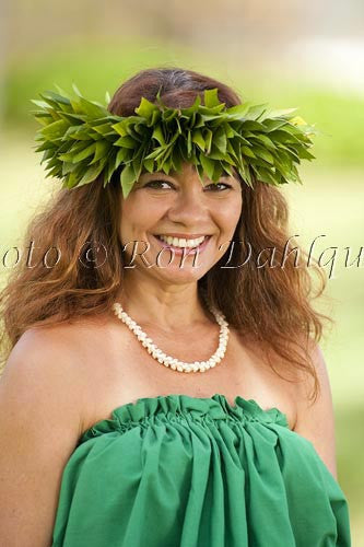 Hula Kahiko dancer, Maui, Hawaii - Hawaiipictures.com