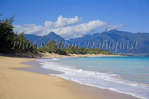 Baldwin Beach on the north coast, West Maui mountains in distance, Maui - Hawaiipictures.com Baldwin Beach on the north coast, West Maui mountains in distance, Maui - Hawaiipictures.com