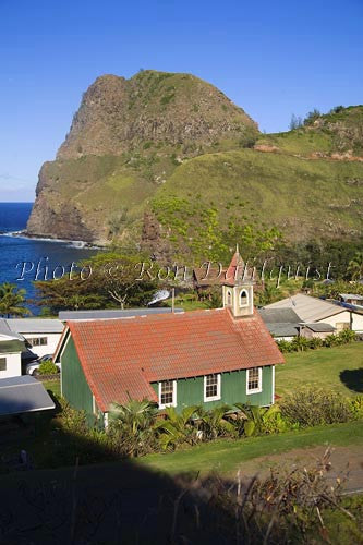 Old church, Kahakuloa, Maui - Hawaiipictures.com