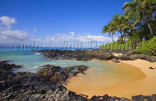 Wedding beach also known as Secret Beach, Makena, Maui, Hawaii Picture Photo - Hawaiipictures.com