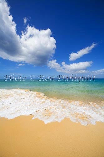 Pristine Big Beach, (Oneloa) Makena, Maui, Hawaii - Hawaiipictures.com
