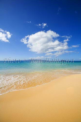 Beautiful Oneloa Beach, also known as Big Beach, Makena, Maui, Hawaii Picture - Hawaiipictures.com