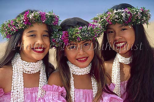 Keiki hula dancers, Maui, Hawaii Picture - Hawaiipictures.com