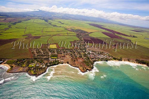 Aerial of Paia, Maui, Hawaii - Hawaiipictures.com