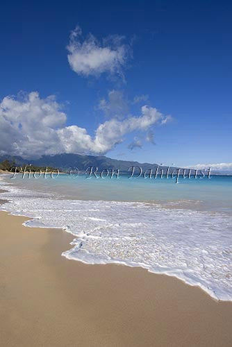 Baldwin Beach, north shore of Maui, Spreckelsville - Hawaiipictures.com Baldwin Beach, north shore of Maui, Spreckelsville - Hawaiipictures.com