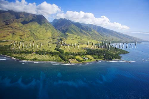 Aerial of Olowalu and West Maui Mountains, Maui, Hawaii - Hawaiipictures.com