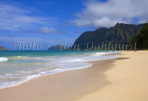 Waimanalo Beach Park, beautiful, empty, sandy beach with cliffs in distance. Oahu, Hawaii Picture - Hawaiipictures.com Waimanalo Beach Park, beautiful, empty, sandy beach with cliffs in distance. Oahu, Hawaii Picture - Hawaiipictures.com
