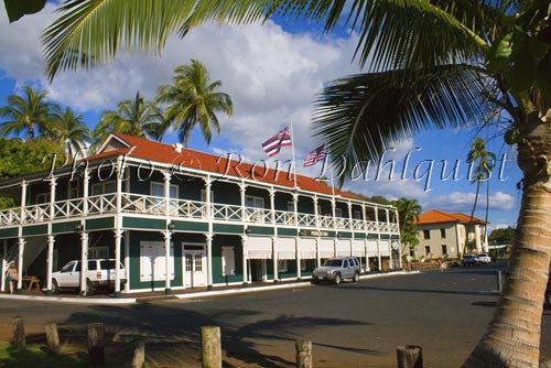 Pioneer Inn, Lahaina, Maui, Hawaii - Hawaiipictures.com