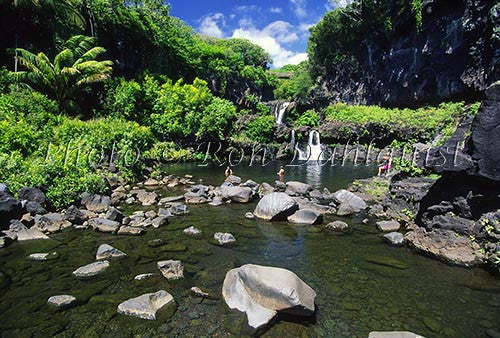 Ohe'o Gulch (Seven Sacred Pools) Hana, Maui, Hawaii - Hawaiipictures.com
