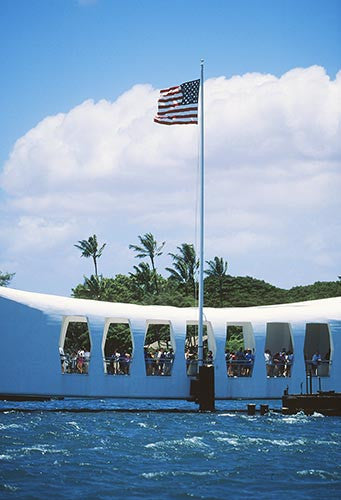 Arizona Memorial, Pearl Harbor, Oahu, Hawaii - Hawaiipictures.com