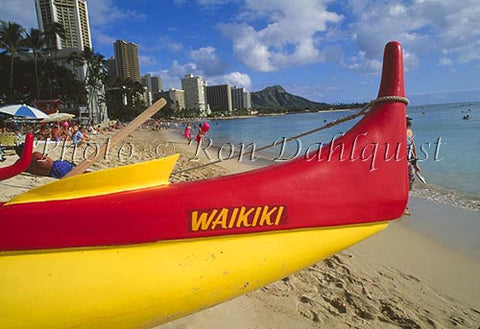 Outrigger canoes on Waikiki beach, Honolulu, Oahu, Hawaii - Hawaiipictures.com