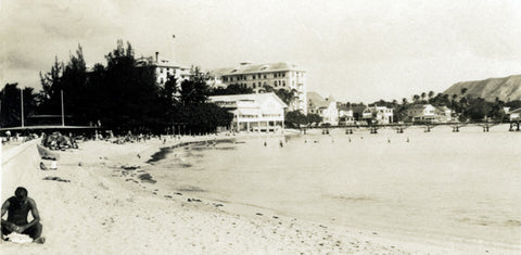 Black And White Picture Of Waikiki Beach In The 1920's - Hawaiipictures.com