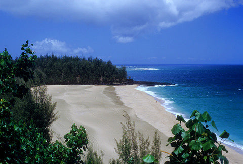 White Sandy Lumahai Beach - Hawaiipictures.com