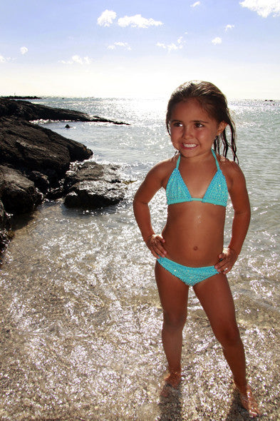 Little Girl In The Ocean - Hawaiipictures.com