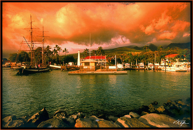 Lahaina Harbor at Dusk Maui - Hawaiipictures.com