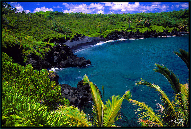 Maui Black Beach Wide View - Hawaiipictures.com