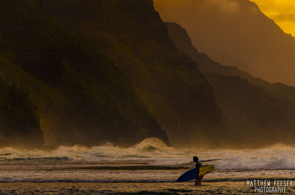Napali Surfer Kauai - Hawaiipictures.com