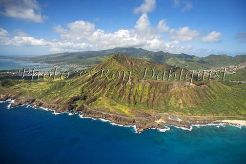 Hawaii. Oahu, Aerial of Diamond Head crater and beach, rugged cliffs, ocean - Hawaiipictures.com
