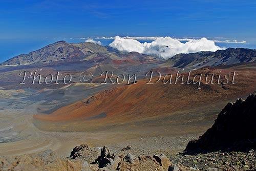 View of cinder cones in Haleakala Crater, Maui, Hawaii Picture - Hawaiipictures.com