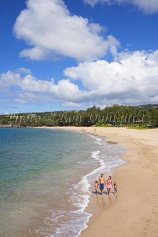 Family walking on Fleming Beach, Kapalua, Maui, Hawaii Picture - Hawaiipictures.com