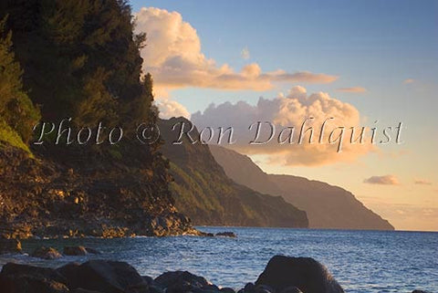 Na Pali Cliffs at sunset, Kauai, Hawaii - Hawaiipictures.com