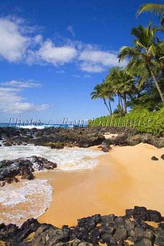Wedding beach also known as Secret Beach, Makena, Maui, Hawaii Picture - Hawaiipictures.com