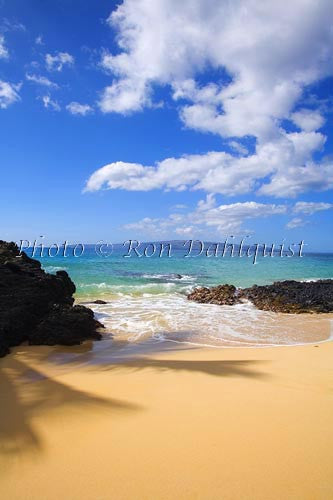 Beautiful Secret Beach in Makena, Maui, Hawaii Picture - Hawaiipictures.com