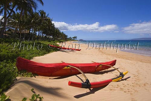 Keawakapu Beach with Hawaiian canoe in foreground, Kihei Wailea area, Maui - Hawaiipictures.com