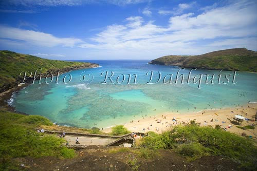 Famous snorkeling spot on Oahu, Hanauma Bay Picture Photo - Hawaiipictures.com