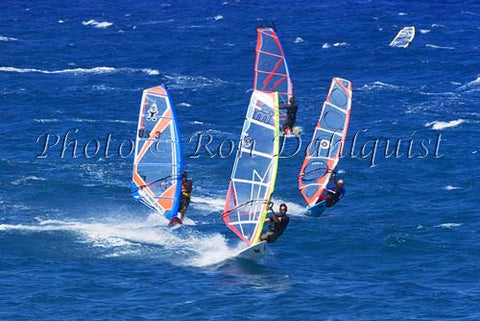 Windsurfers at Hookipa, Maui, Hawaii - Hawaiipictures.com