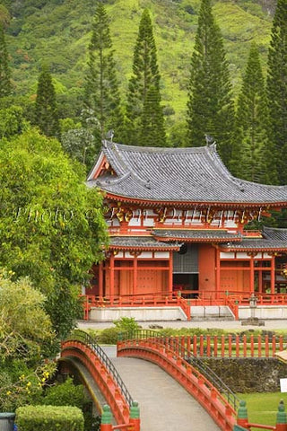 Byodo-In Temple, Valley of the Temples, Ahuimanu Valley, Kaneohe, Oahu, HI Stock Photo - Hawaiipictures.com