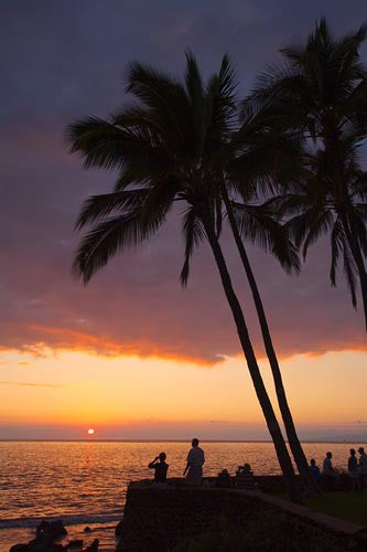 Sunset in Kihei, Maui, Hawaii - Hawaiipictures.com
