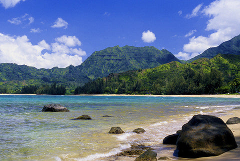 Hanalei Bay Kauai - Hawaiipictures.com
