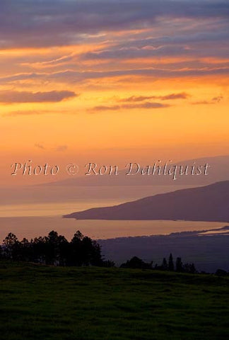 Upcountry Maui sunset, looking toward Maalaea, Hawaii Photo - Hawaiipictures.com